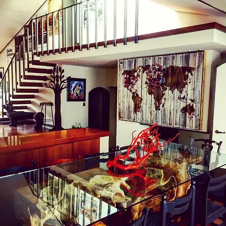 Homestay Penthouse Attico Cannon D Oro *