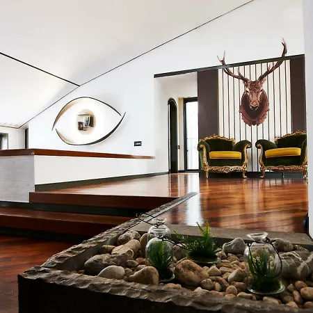 Homestay Penthouse Attico Cannon D Oro *